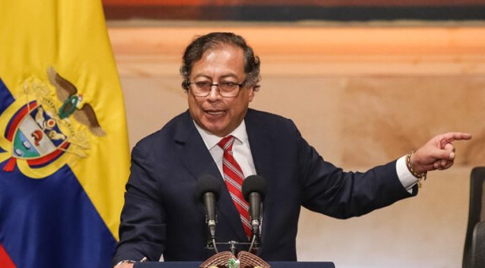 El presidente reiteró que aumento en salario de los congresistas es un procedimiento de ley