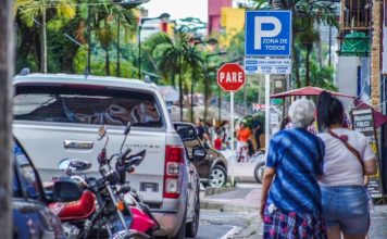 Retoma operación de parqueo de vehículos en Villavicencio
