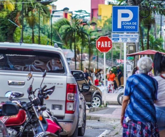 Retoma operación de parqueo de vehículos en Villavicencio